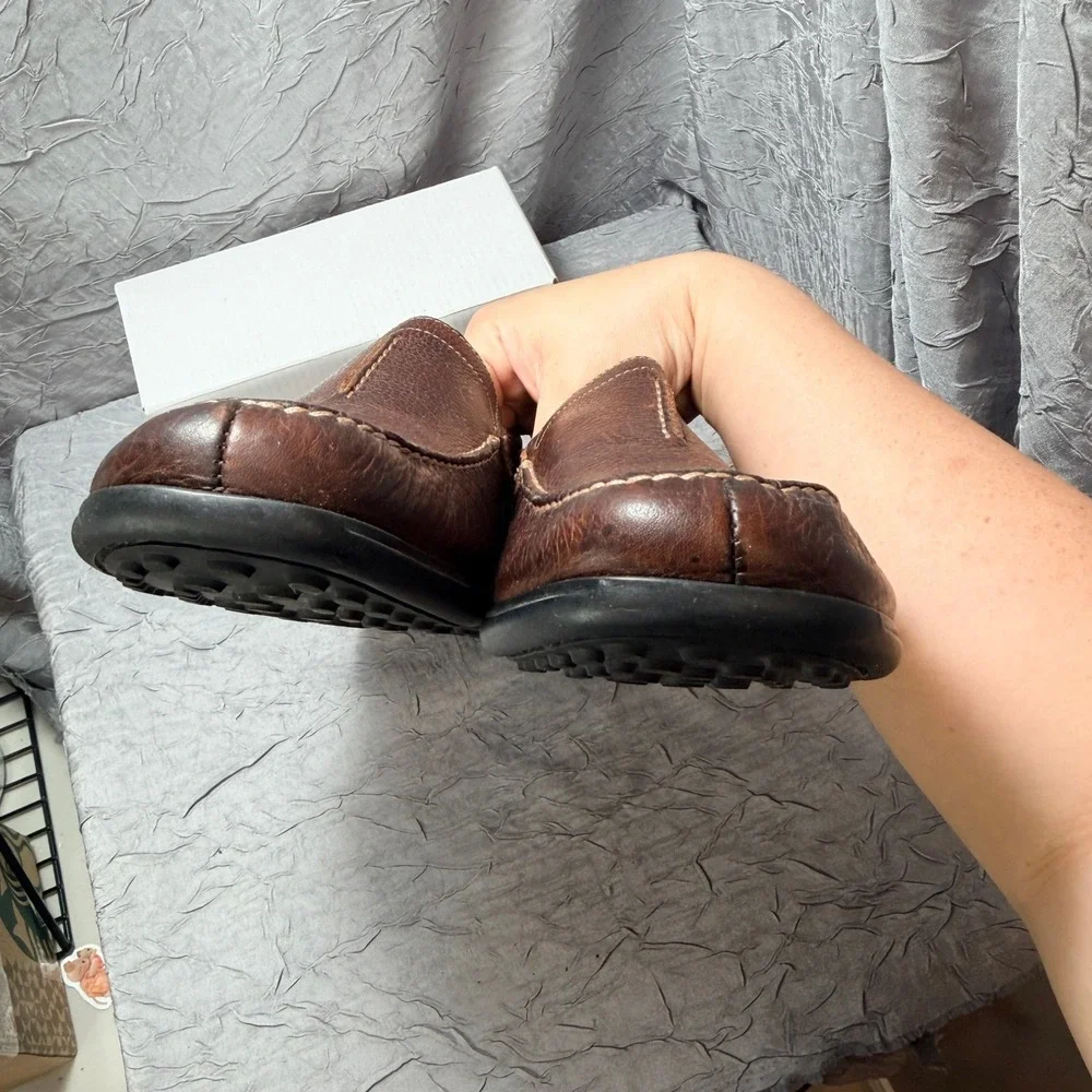 Clarks Mens Brown Pebbled Leather Slip On Moc Toe Loafers Size 10.5 TC 09 10